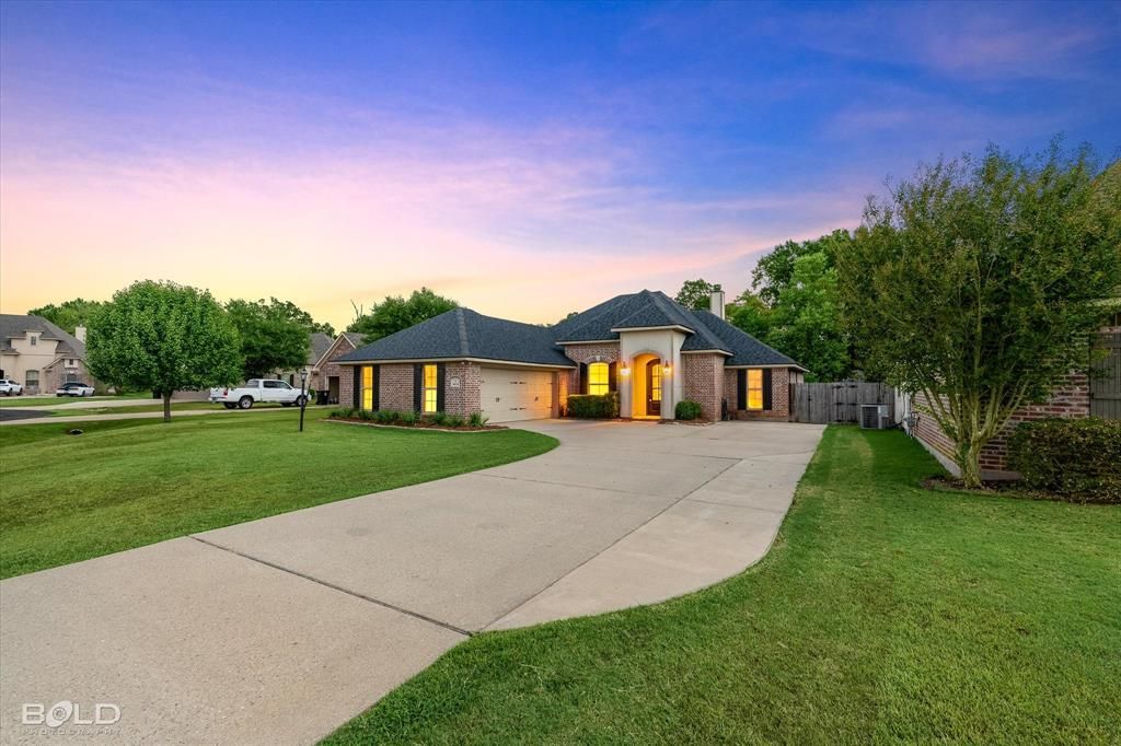4424 Ellis Court, Benton, LA 71006 Main Photo