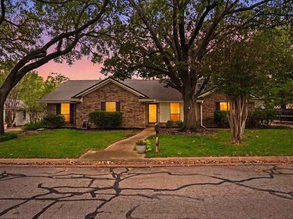 4604 Clay Court Lane, Arlington, TX 76017