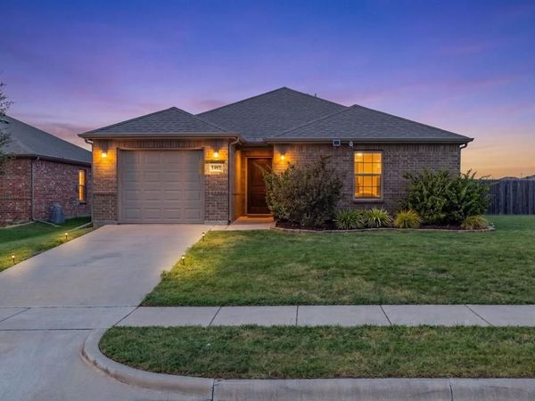 1402 Warringwood Drive, Greenville, TX 75402