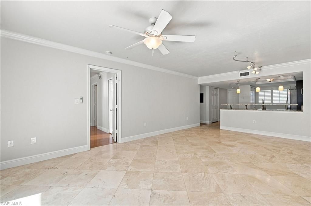 136 Cypress Way E, Unit 4, Naples, FL 34110 Photo
