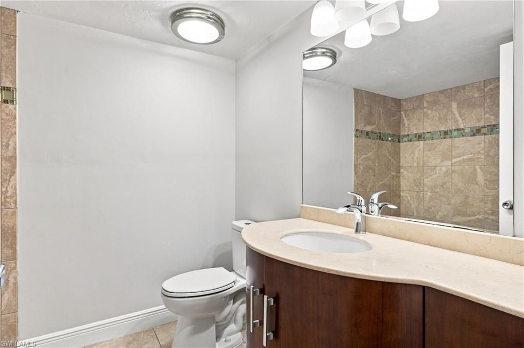 136 Cypress Way E, Unit 4, Naples, FL 34110 Photo