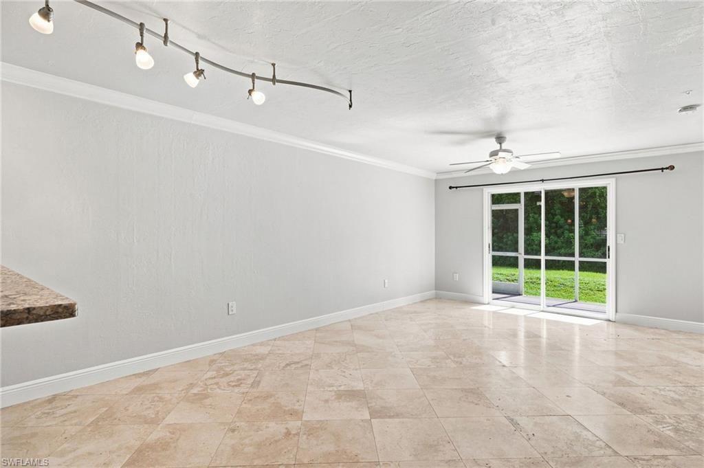 136 Cypress Way E, Unit 4, Naples, FL 34110 Photo
