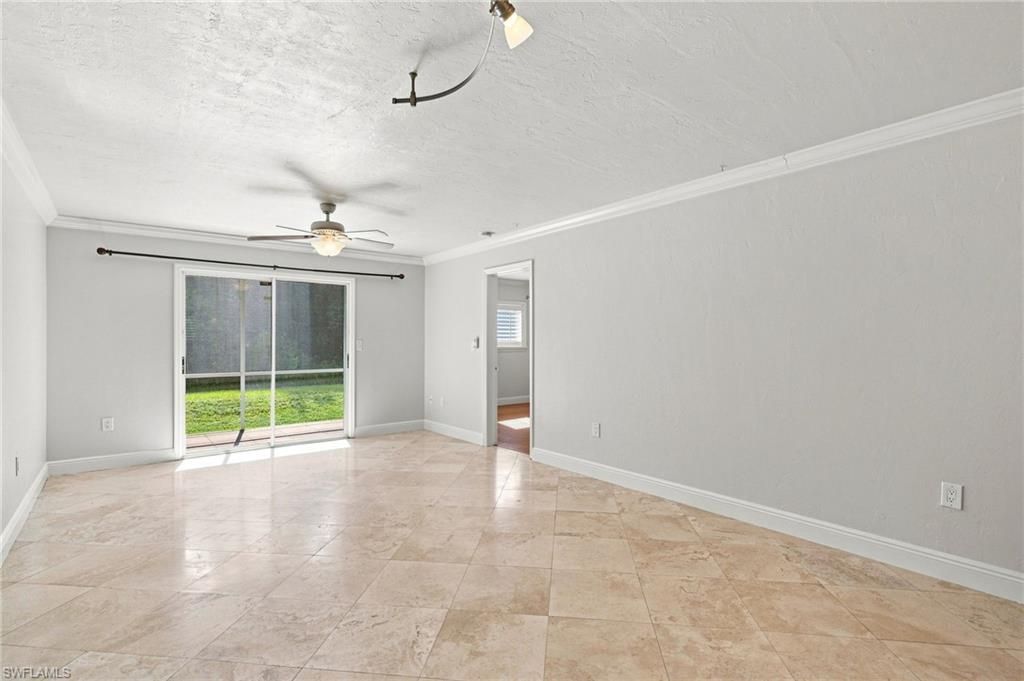 136 Cypress Way E, Unit 4, Naples, FL 34110 Photo