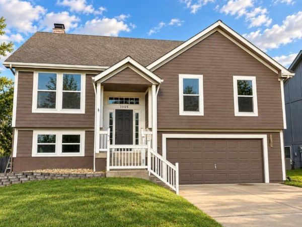 1005 N Clinton Street, Olathe, KS 66061