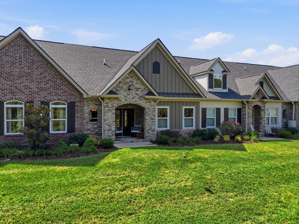 154 G Founding Way, Lookout Mountain, GA 30750