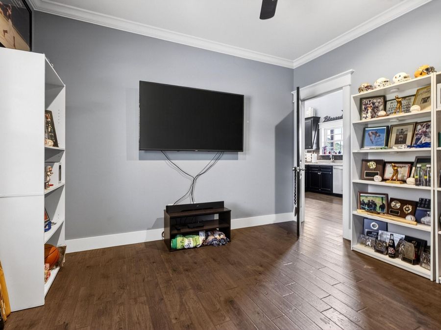 Property Image 32