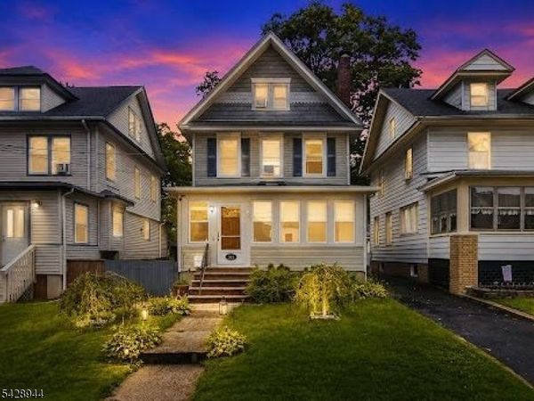 345 Clay Ave, Roselle Park, NJ 07204