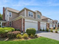 135 Tanglewood Drive, Glen Ellyn, IL 60137 primary photo