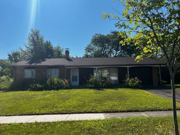 465 Westview Street , Hoffman Estates, IL 60169