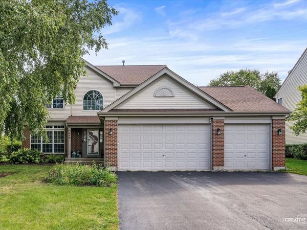 646 Pearces Ford Road , Oswego, IL 60543