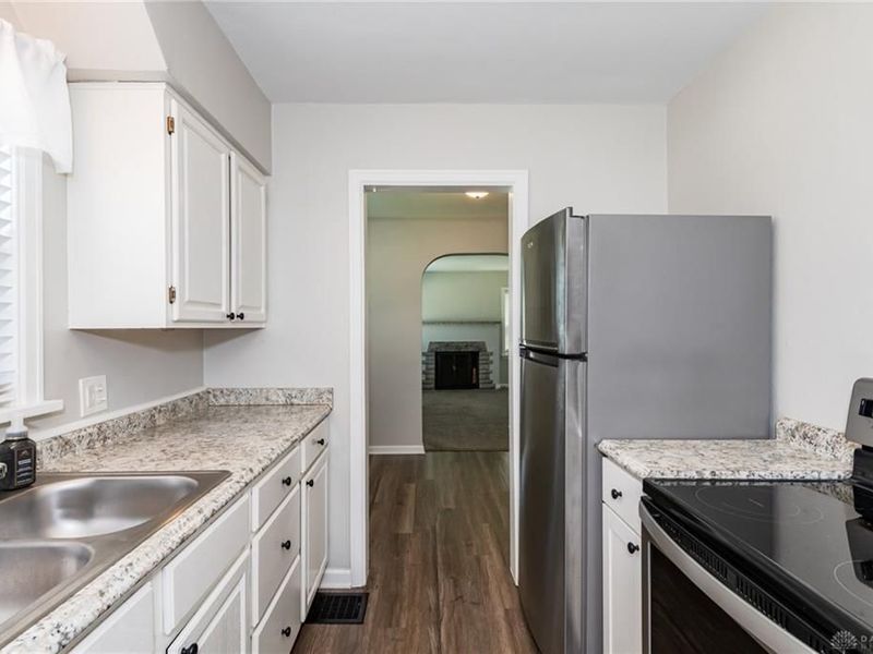 1014 Gainsborough Road, Dayton, OH 45419 Photo 16