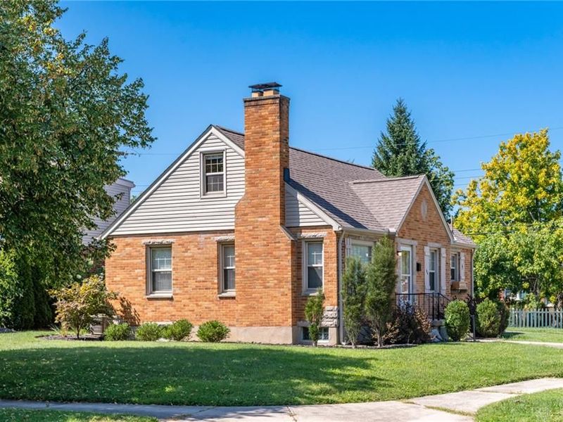 1014 Gainsborough Road, Dayton, OH 45419 Photo 2