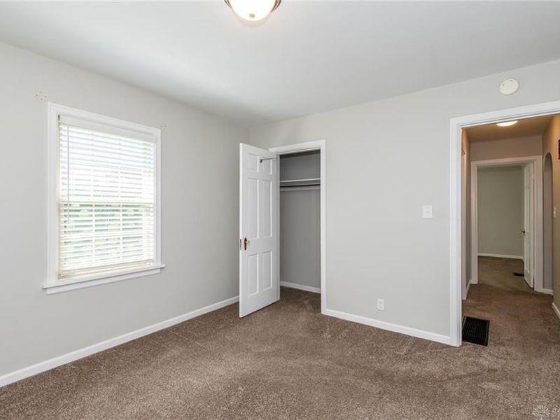 1014 Gainsborough Road, Dayton, OH 45419 Photo 7