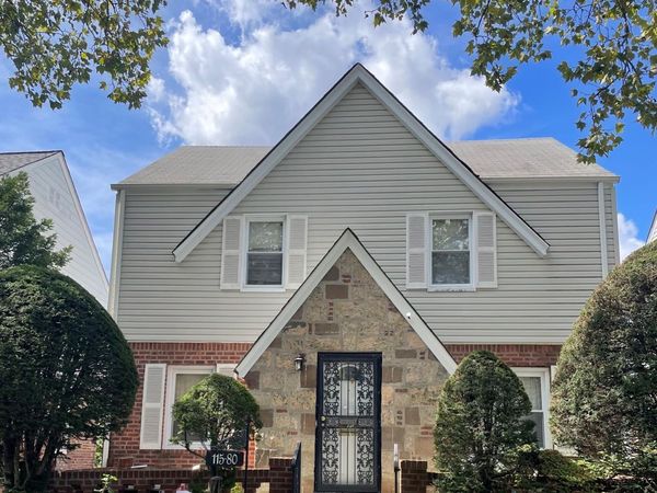 11580 221st Street , Cambria Heights, NY 11411