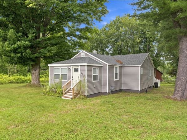 58 Van Ness Rd S Road S, Baldwinsville, NY 13027