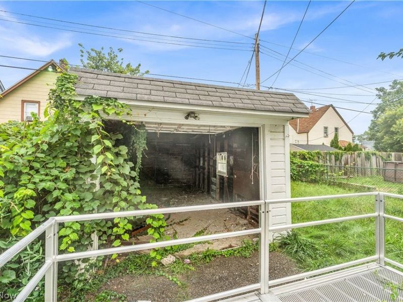 1012 E 72nd Street, Cleveland, OH 44103 Photo 14