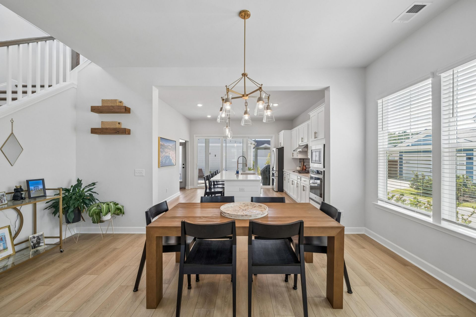 305 Eclipse Street Photo 12