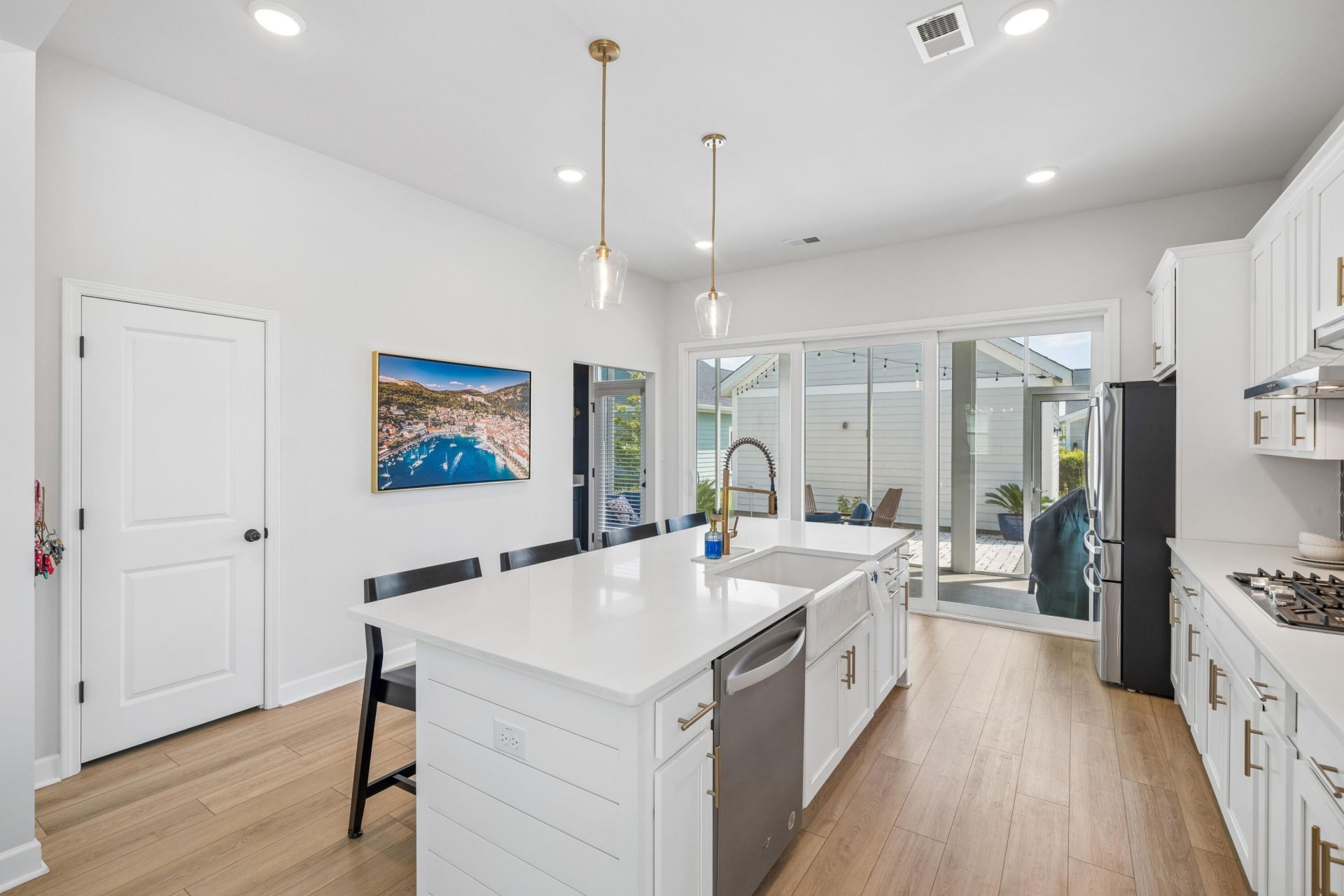305 Eclipse Street Photo 14