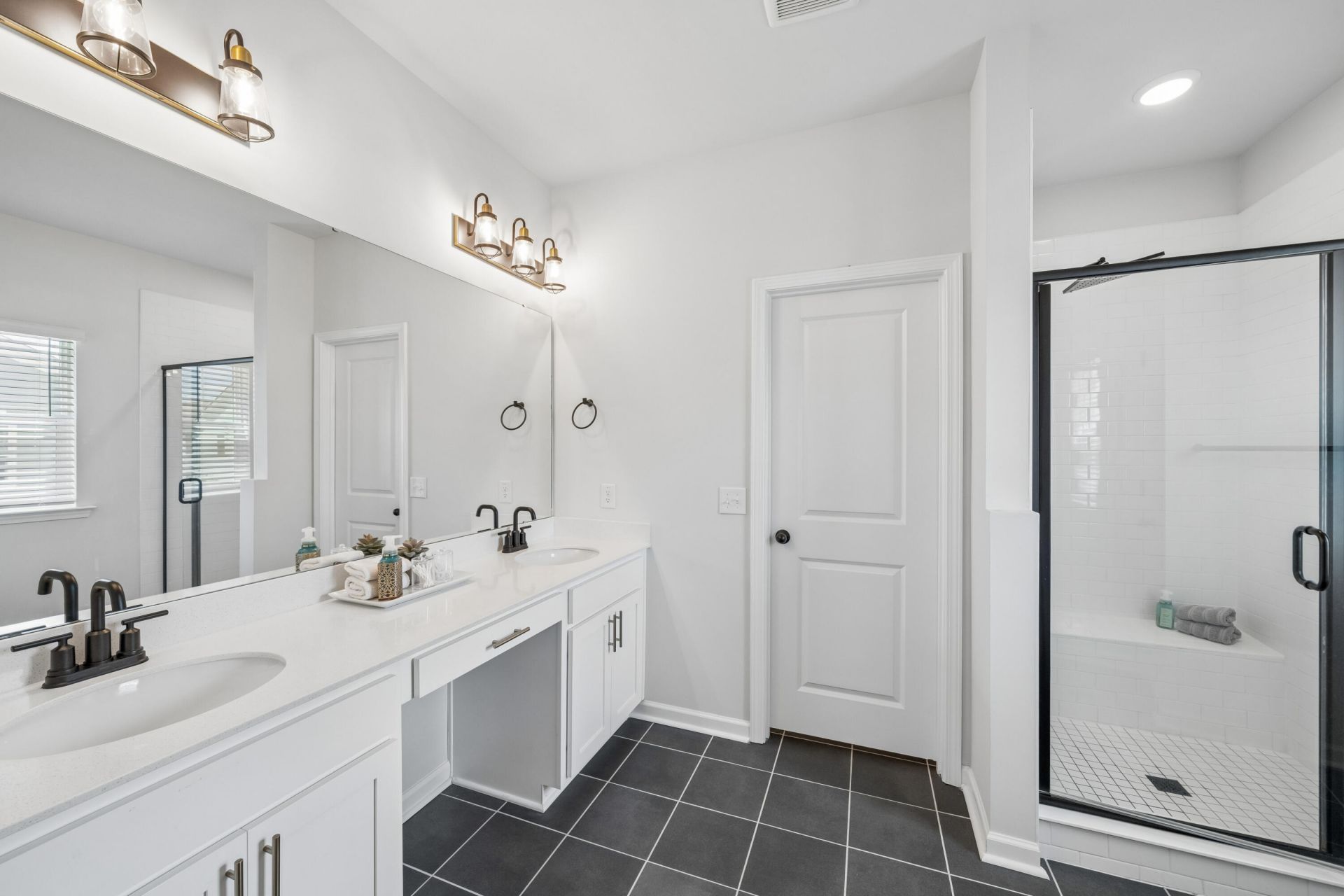 305 Eclipse Street Photo 23