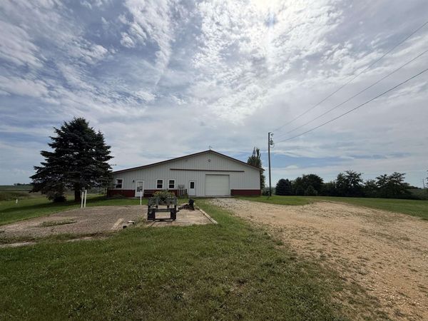 8879 County Road ID, Blue Mounds, WI 53517