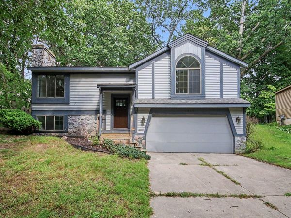 1312 Gladstone Drive SE, Grand Rapids, MI 49506