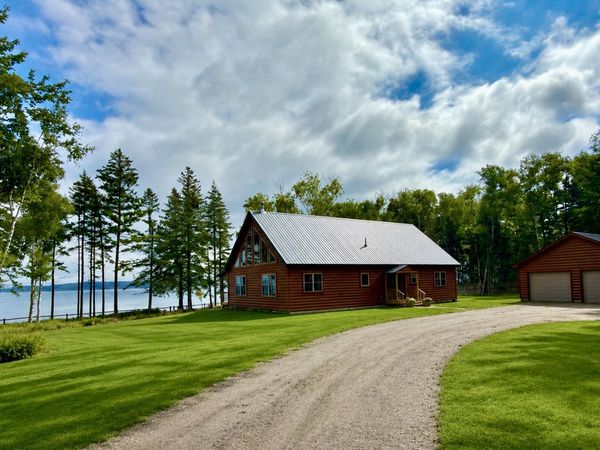 1590 Pripet Wood Lane, Islesboro, ME 04848