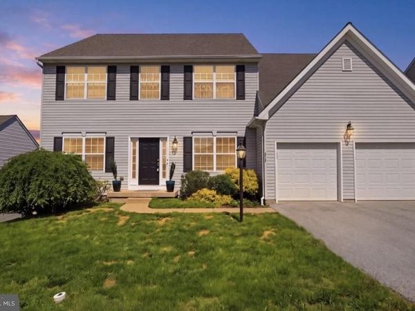 215 AZALEA DRIVE, WINDSOR, PA 17366