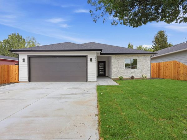 3683 S Kingsland Way, Boise, ID 83716