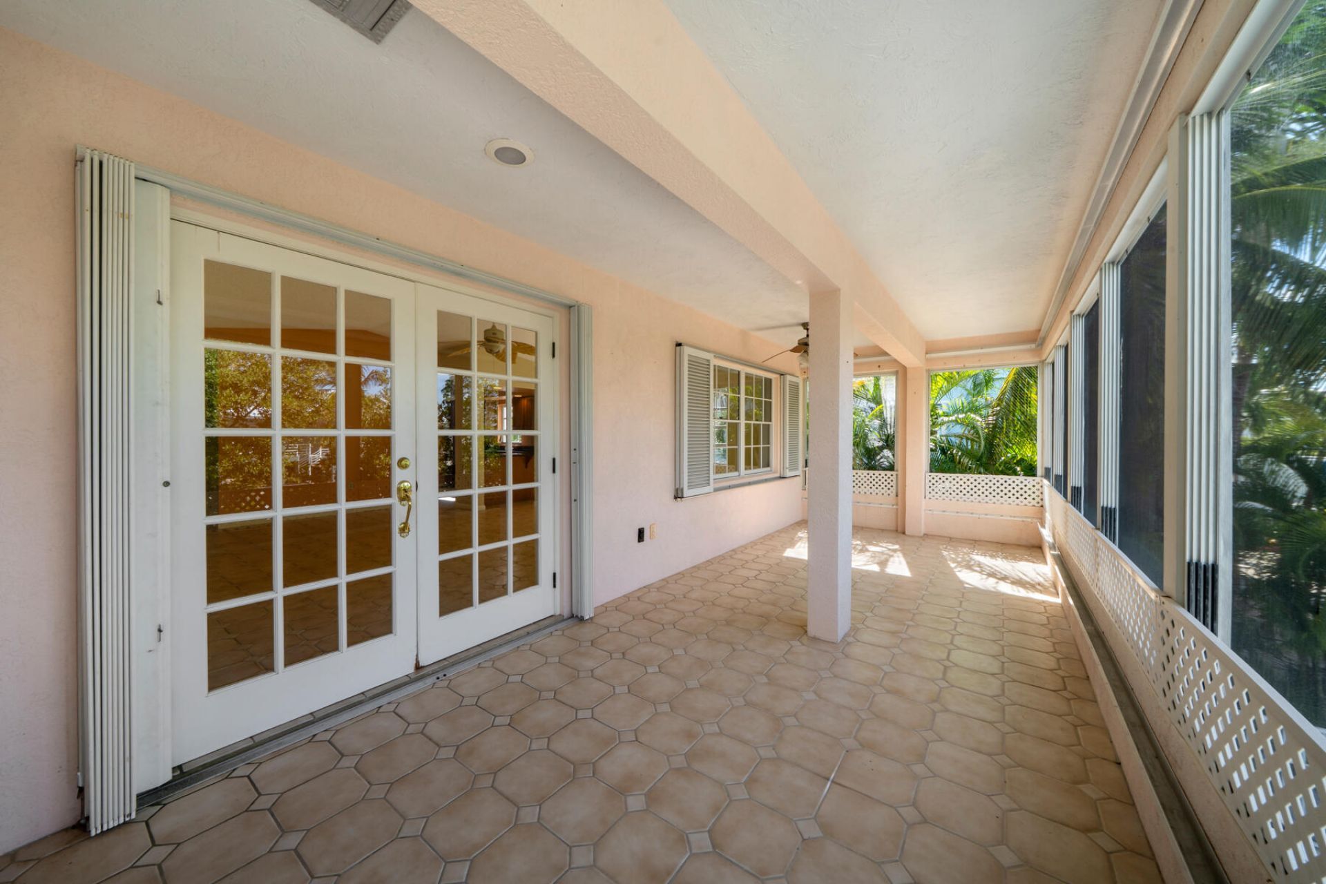 105 Santa Barbara, Marathon, FL 33050 Photo