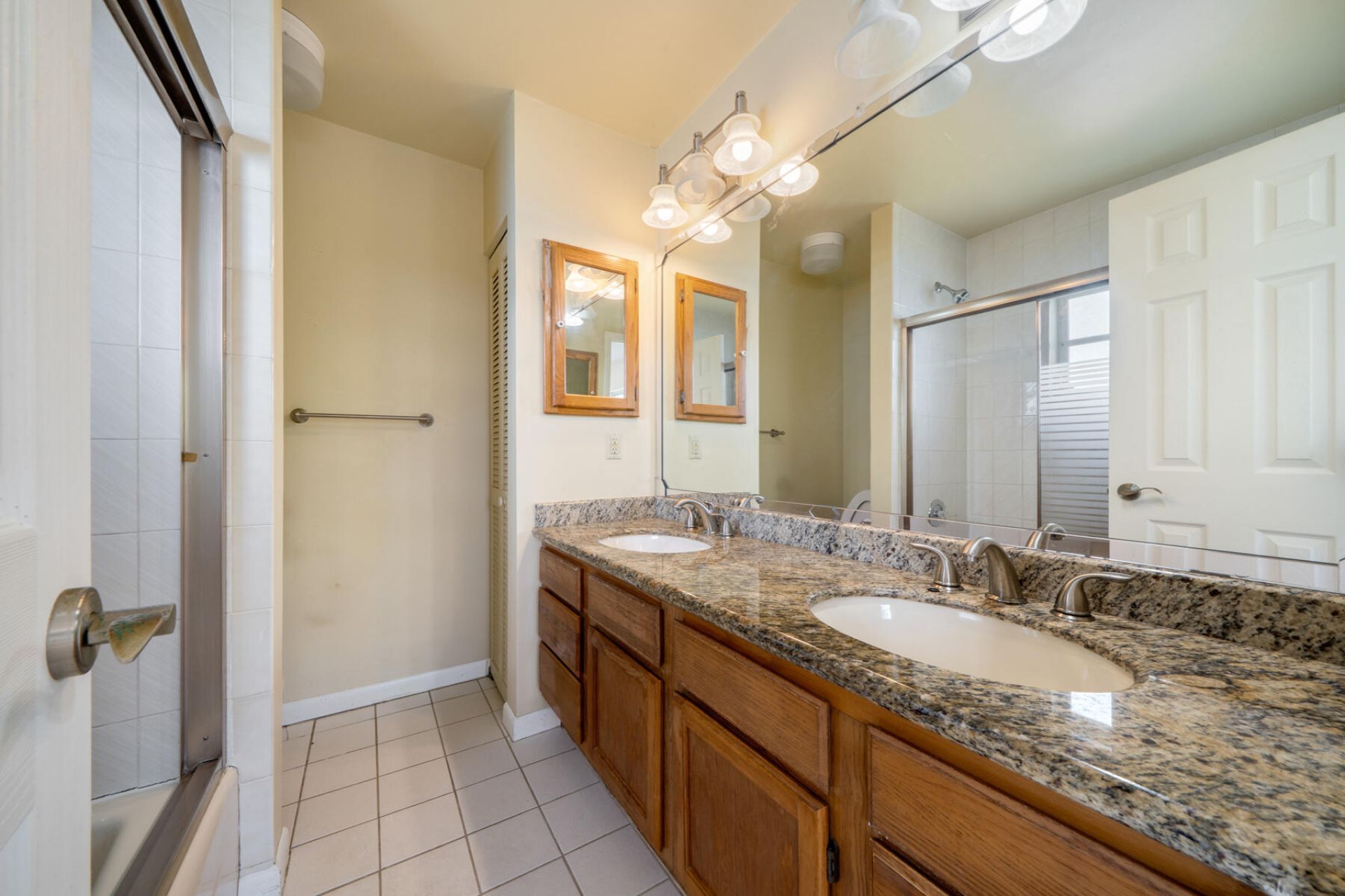 105 Santa Barbara, Marathon, FL 33050 Photo