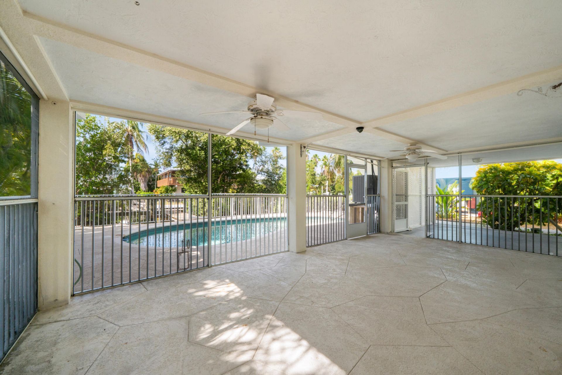 105 Santa Barbara, Marathon, FL 33050 Photo