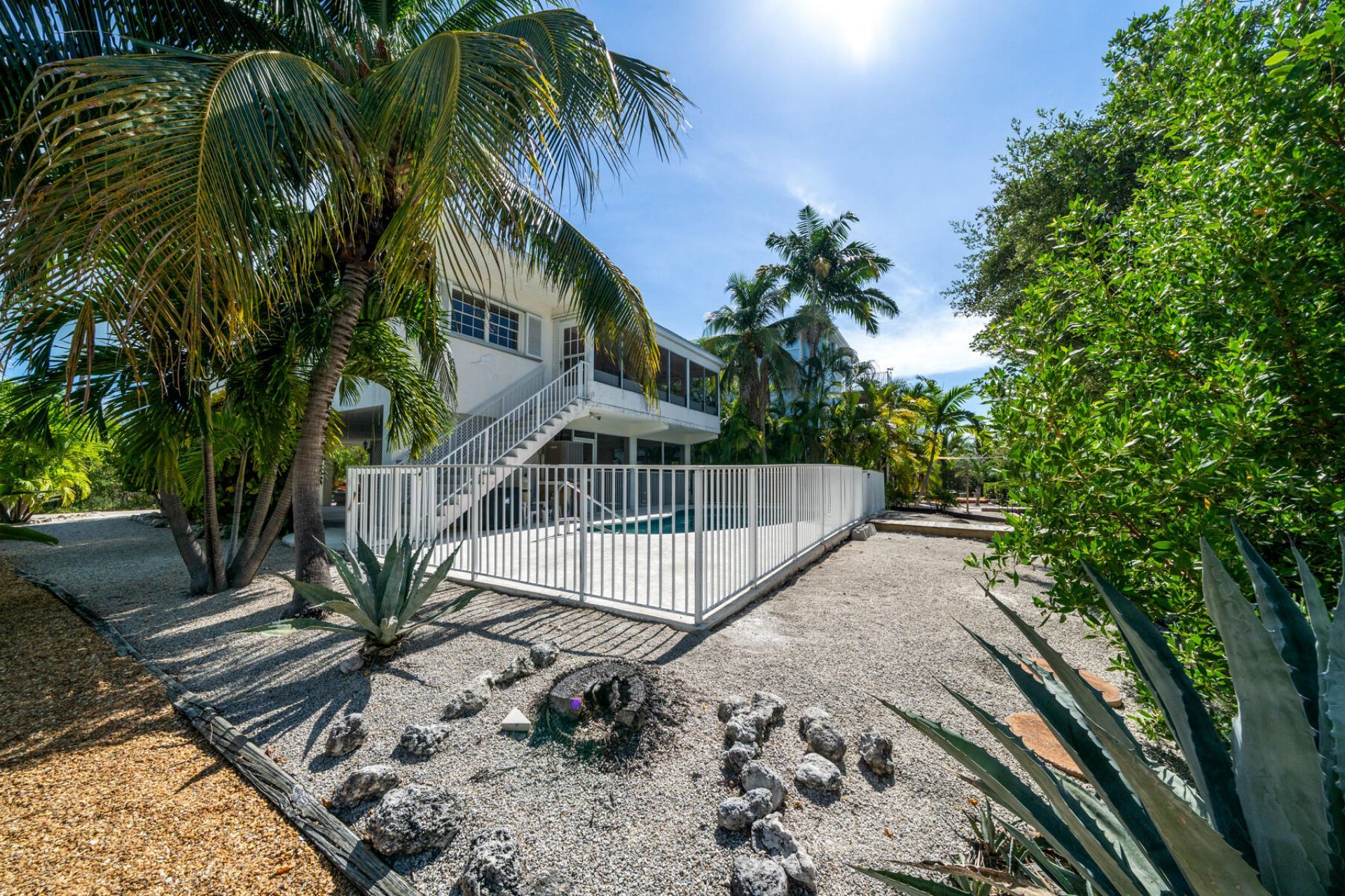 105 Santa Barbara, Marathon, FL 33050 Photo
