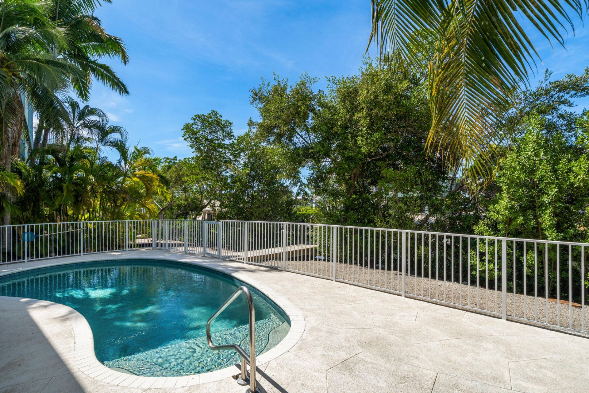 105 Santa Barbara, Marathon, FL 33050 Photo