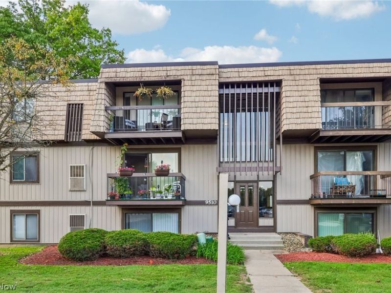 9510 Cove Drive, Unit C10, North Royalton, OH 44133 Photo 1