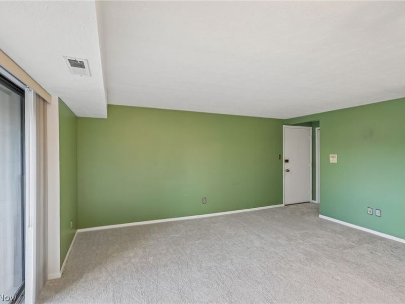 9510 Cove Drive, Unit C10, North Royalton, OH 44133 Photo 11