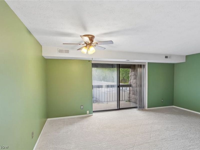 9510 Cove Drive, Unit C10, North Royalton, OH 44133 Photo 12