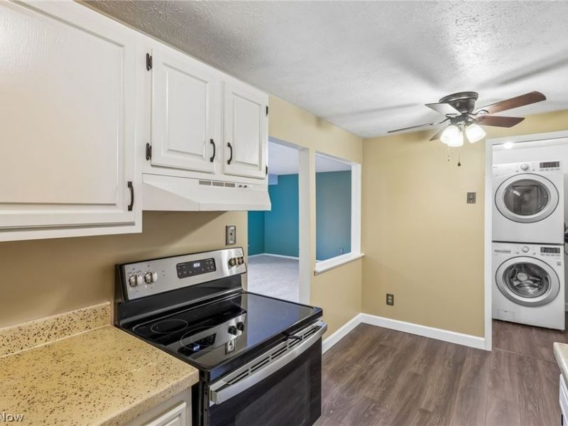 9510 Cove Drive, Unit C10, North Royalton, OH 44133 Photo 17