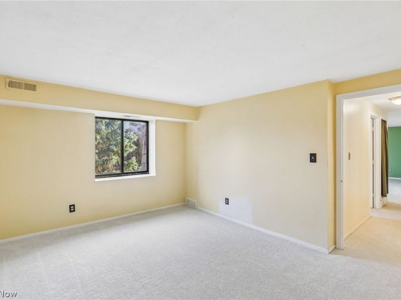 9510 Cove Drive, Unit C10, North Royalton, OH 44133 Photo 31