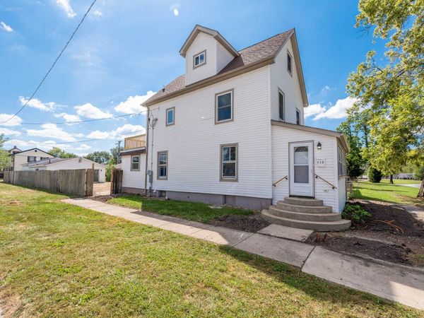 112 S Oak Street , Manteno, IL 60950