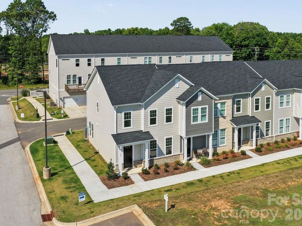 205 Vanguard Lane, Unit 15, Gastonia, NC 28056