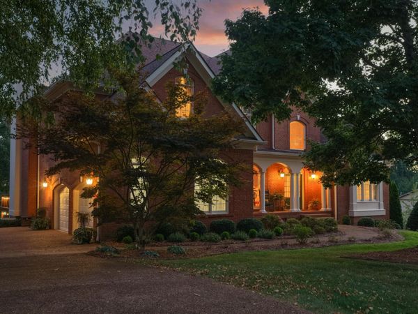 31 Mountain Orchard Path, Signal Mountain, TN 37377