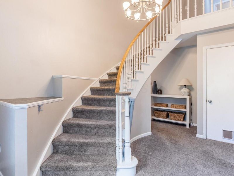 10525 Twin Oaks Drive, Cambridge, OH 43725 Photo 3