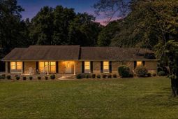 127 Dickinson Street photo 4