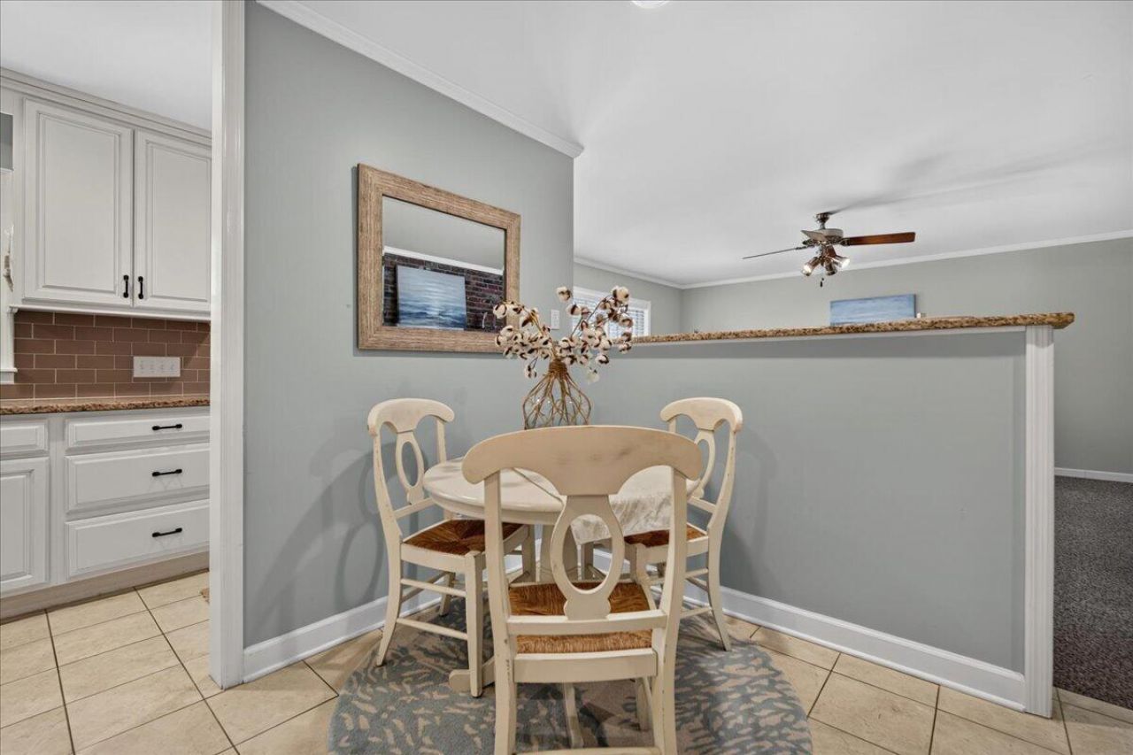 127 Dickinson Street Photo 29