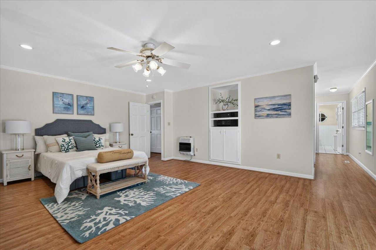 127 Dickinson Street Photo 51