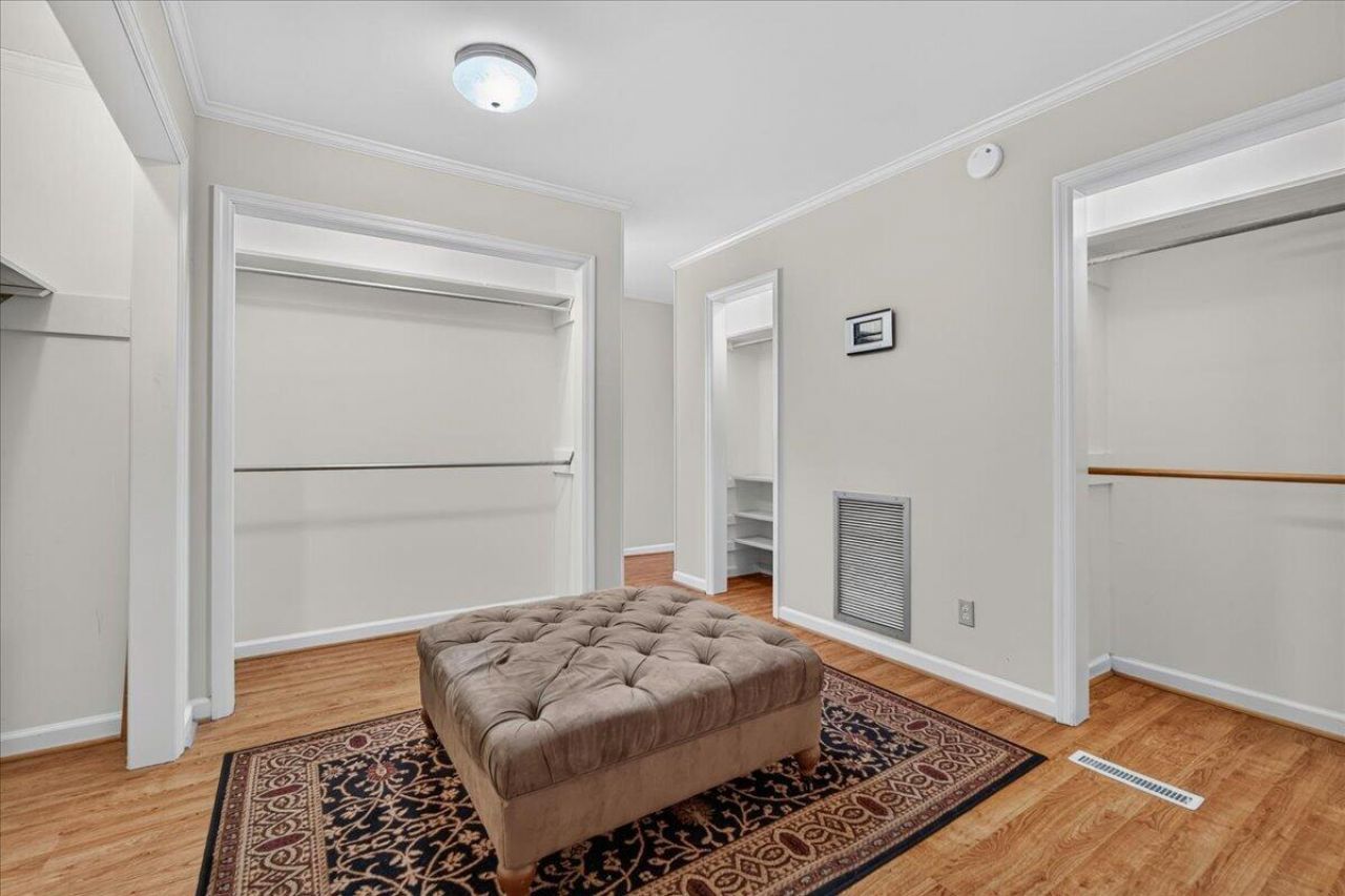 127 Dickinson Street Photo 55
