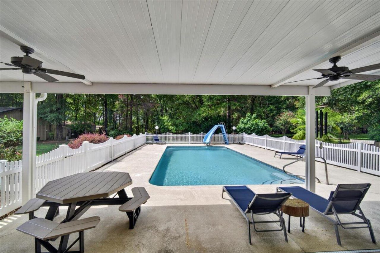 127 Dickinson Street Photo 60
