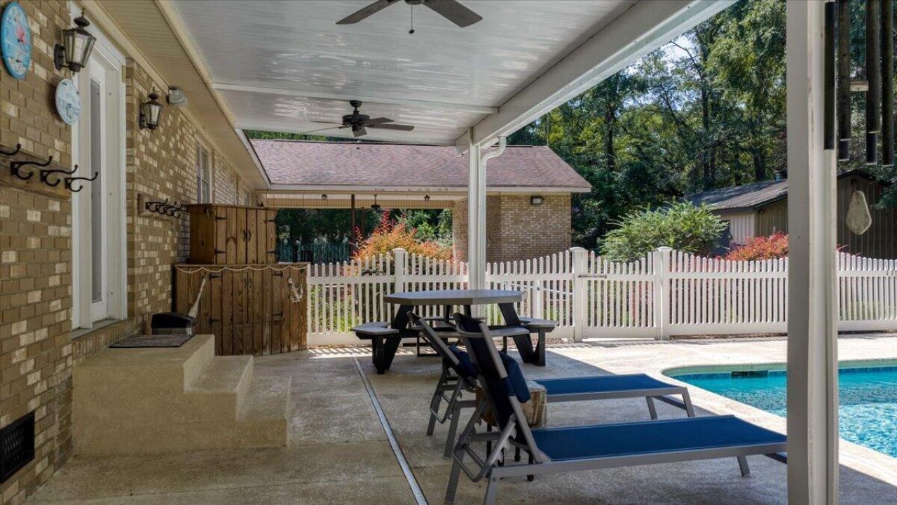 127 Dickinson Street Photo 68