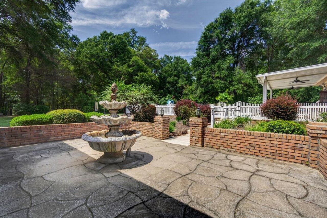 127 Dickinson Street Photo 72