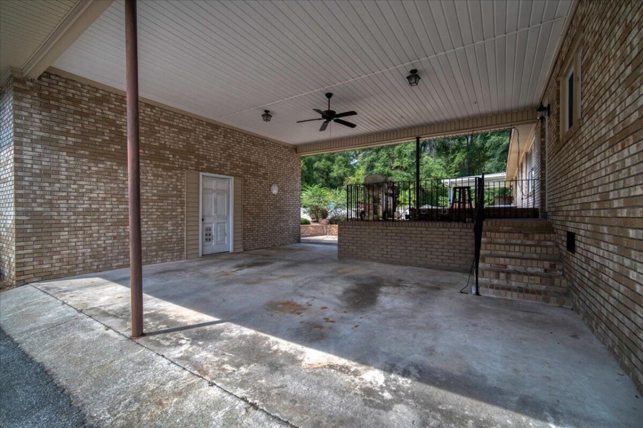 127 Dickinson Street Photo 76